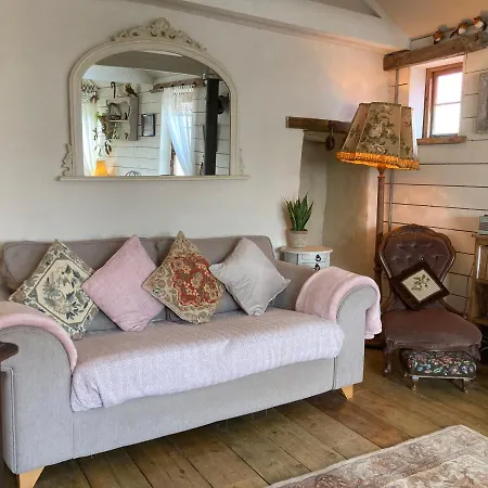 The Kiddly - Central, Old Town, Lively, Dog Friendly, Parking. Apartment
